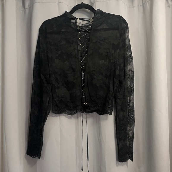 Victoria's Secret Black Lace Long Sleeve Blouse..b2 - Picture 2 of 3